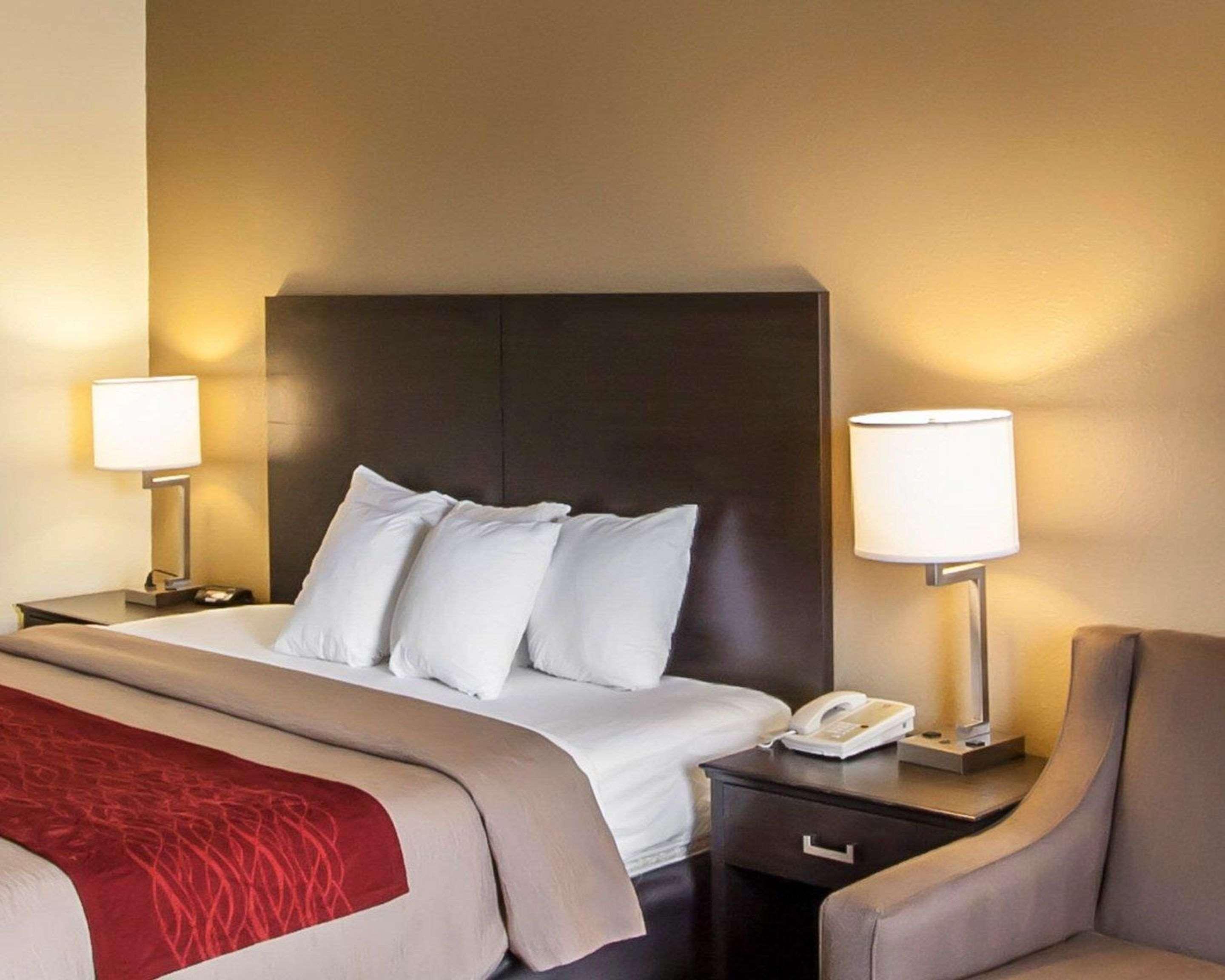 Quality Inn Hayti North Eksteriør bilde