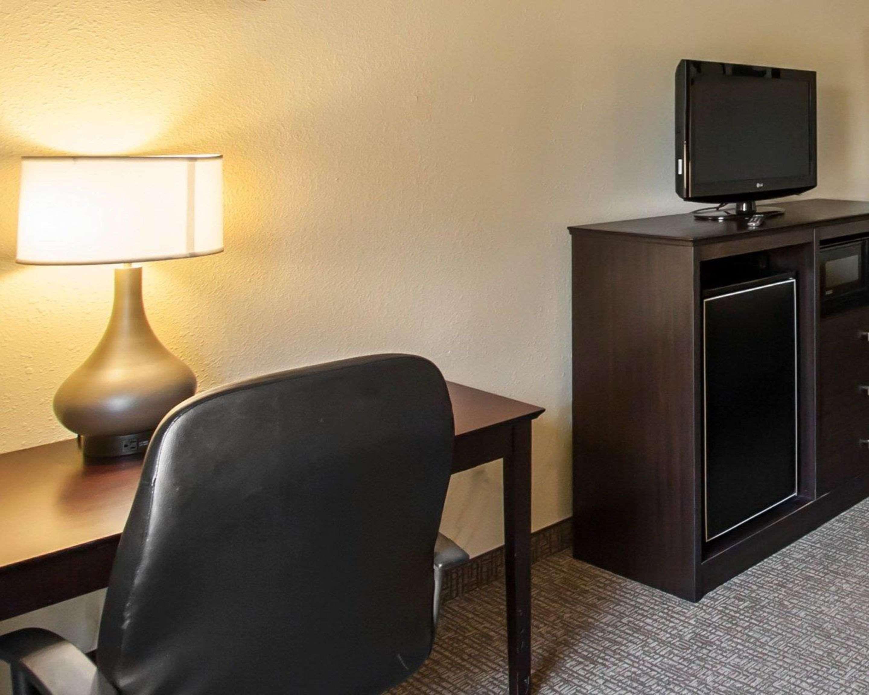 Quality Inn Hayti North Eksteriør bilde